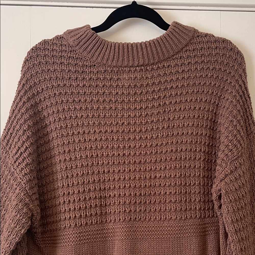 Universal Thread Knitted Crew Neck Sweater - Picture 3 of 4